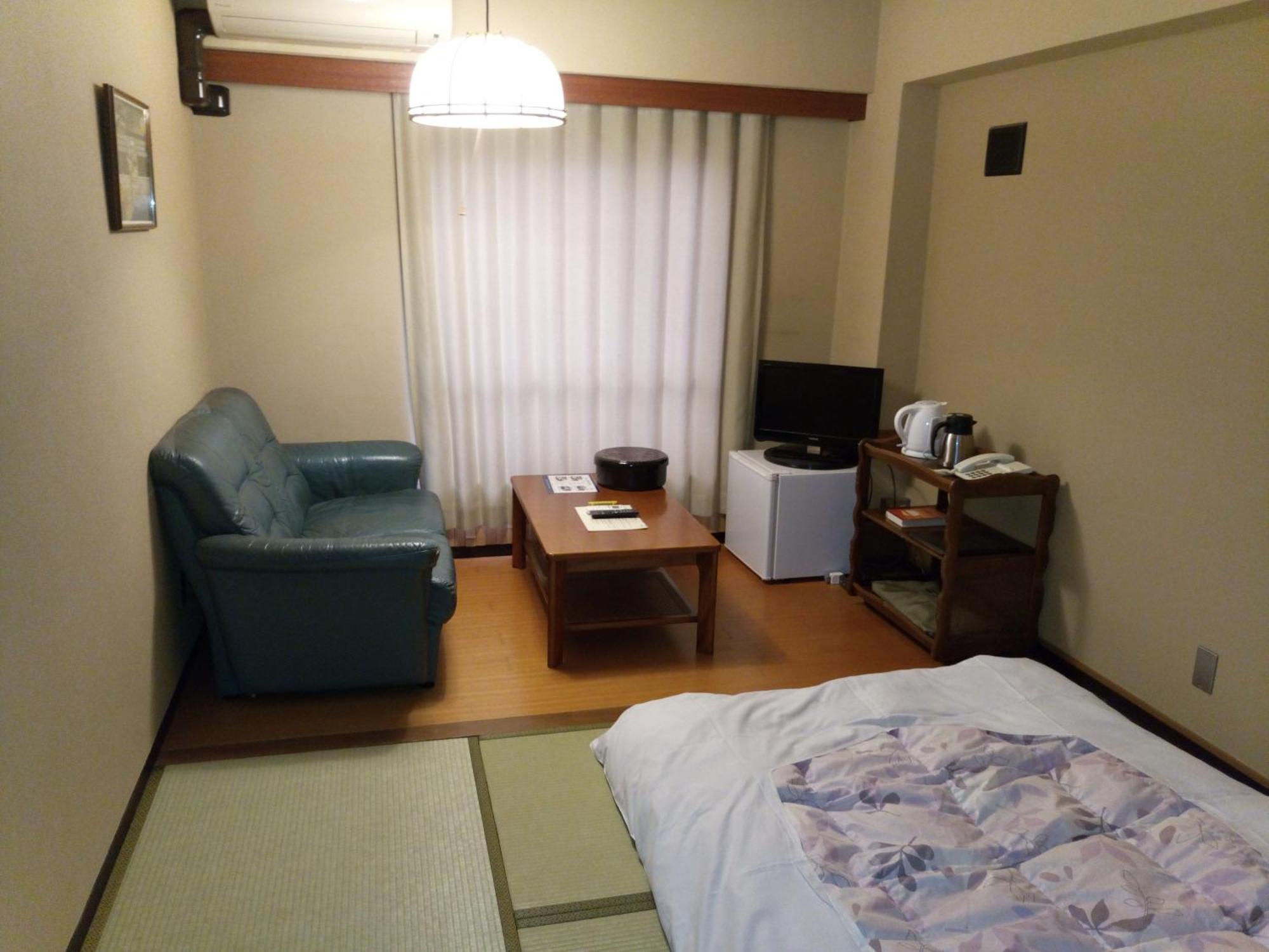 Economy Single Room,511487253:JPEG
